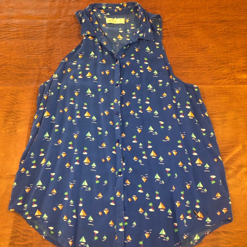 Hollister Flowy Collard tank top